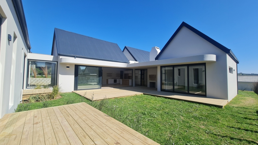 4 Bedroom Property for Sale in Baron View Western Cape